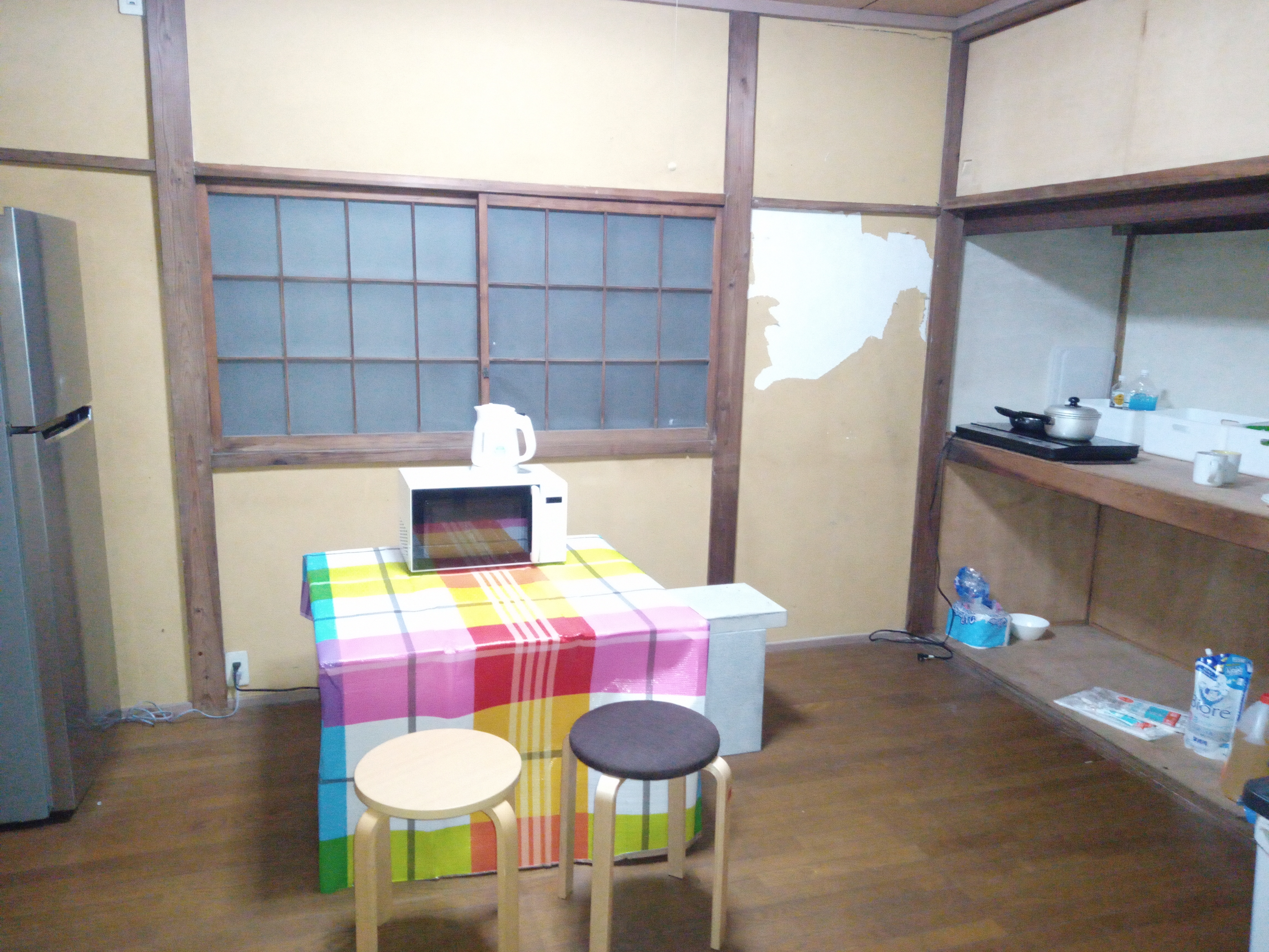 共有キッチン (一時的) / Kitchen (Temporary)