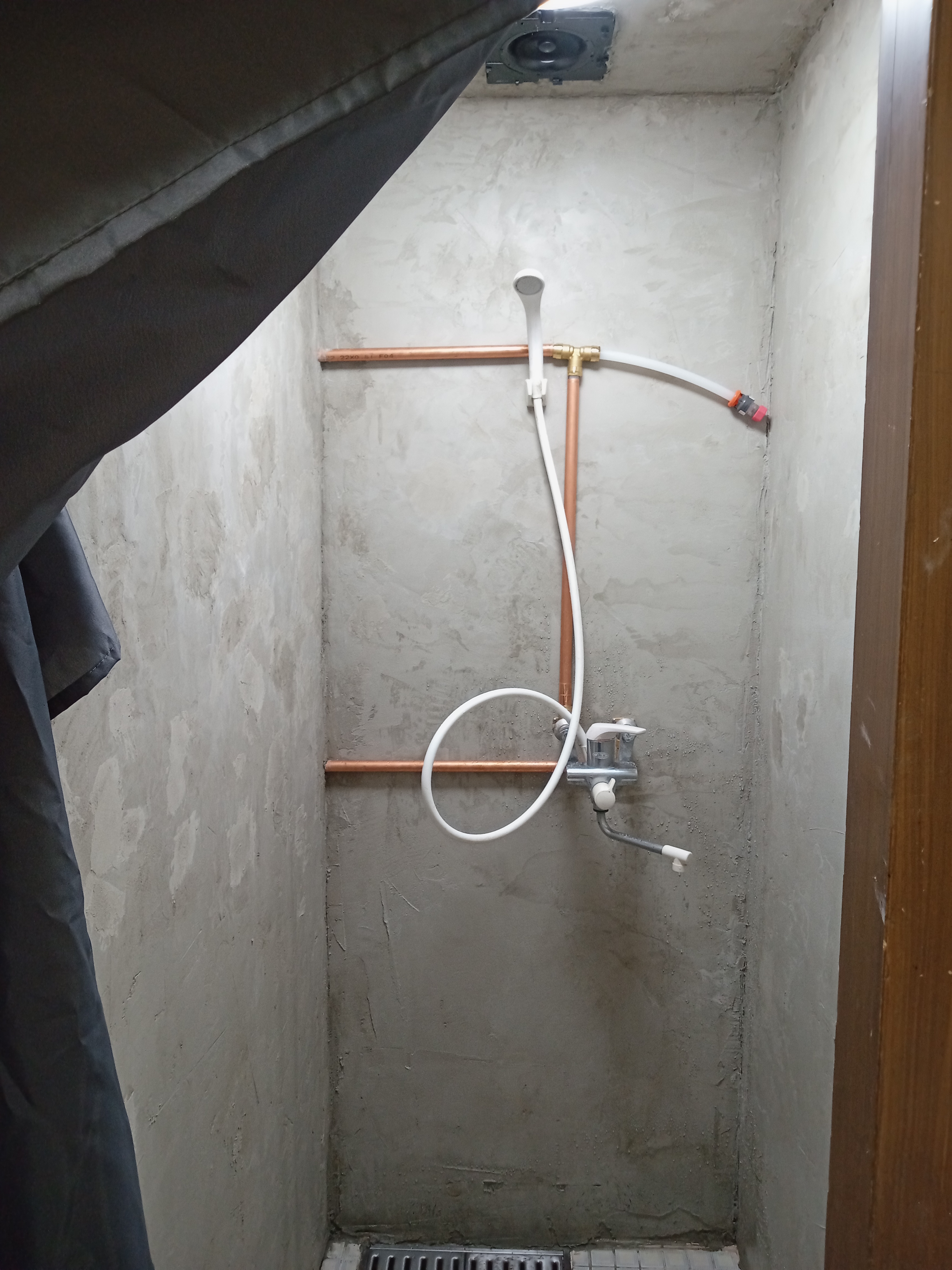 浴室シャワー / Shower